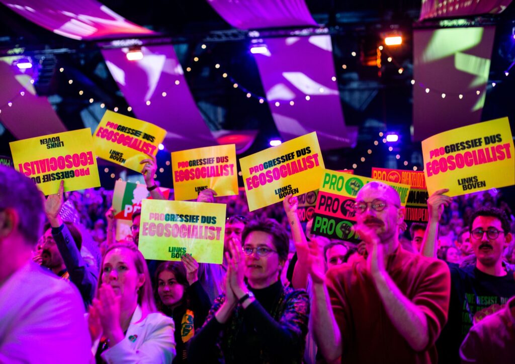 LinksBoven oprichtingscongres PRO